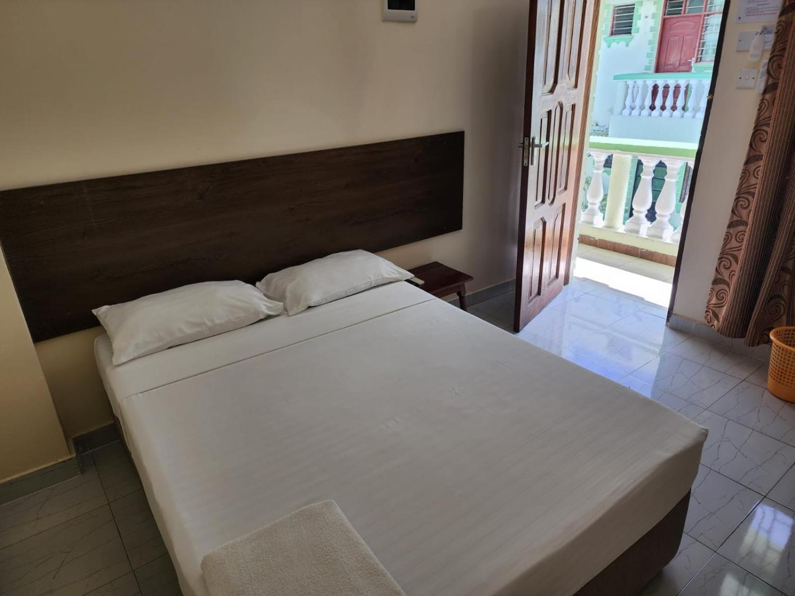Prestige Leisure Hotel Mtwapa Kültér fotó