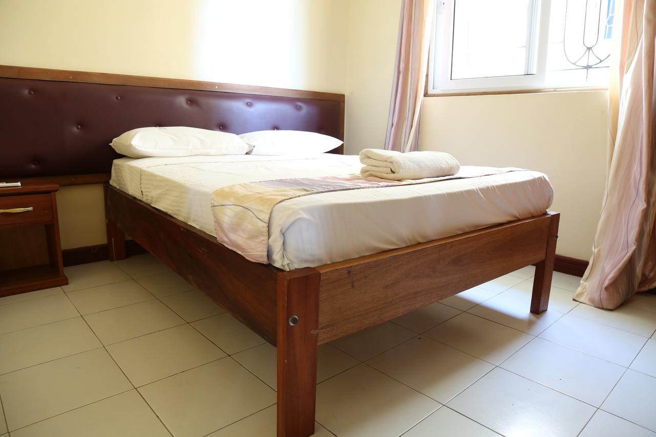 Prestige Leisure Hotel Mtwapa Kültér fotó